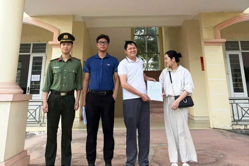 Nhân viên ngân hàng chuyển nhầm 3 tỷ đồng cho người lạ ở Hưng Yên
