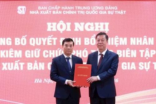 Phó Giám đốc Nhà Xuất bản Chính trị quốc gia Sự thật Nguyễn Thái Bình kiêm giữ chức Phó Tổng Biên tập