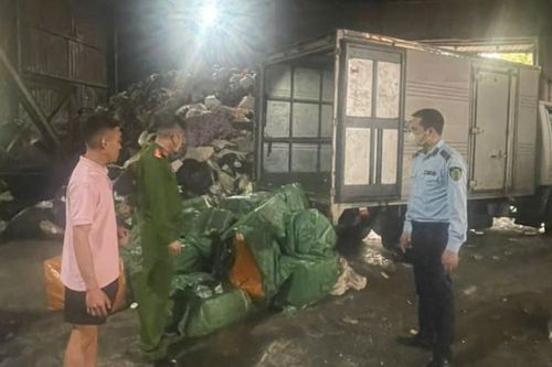 Hưng Yên: Phát hiện, thu giữ hơn 1,3 tấn nầm lợn bốc mùi hôi thối