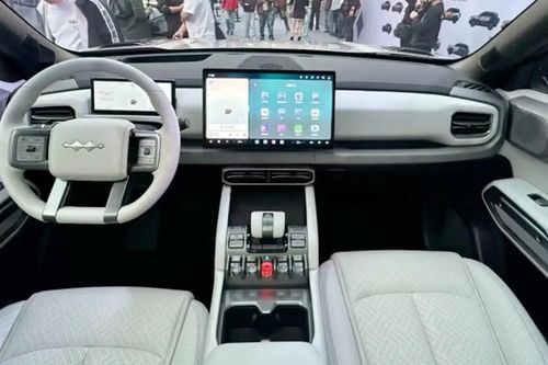 SUV điện giá 512 triệu đồng đẹp khỏe khoắn, trang bị đẳng cấp, sạc nhanh, chạy tới 620 km, rẻ chỉ ngang xe hạng A khiến dân tình 'phát sốt'