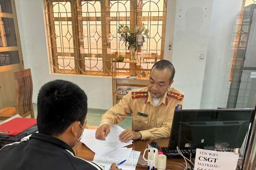 Lào Cai: Xử phạt 19 triệu đồng, trừ 4 điểm giấy phép lái xe tài xế đi ngược chiều