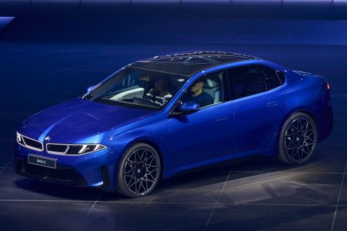 Chi tiết sedan thuần điện BMW i3 50 xDrive vừa ra mắt