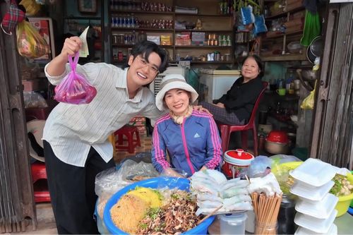 Quan Không Gờ, chàng trai đi hơn 100 khu chợ khắp Việt Nam