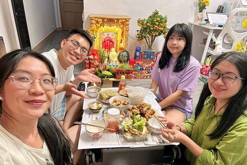 Người trẻ định nghĩa lại 'hạnh phúc'