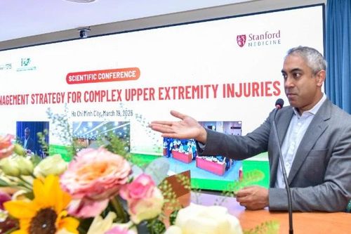 Chuyên gia Đại học Stanford chuyển giao kỹ thuật chấn thương chỉnh hình tại Bệnh viện Quân y 175