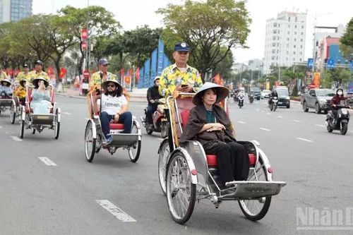 Đà Nẵng triển khai bảo đảm an ninh, an toàn và nâng cao chất lượng phục vụ du lịch
