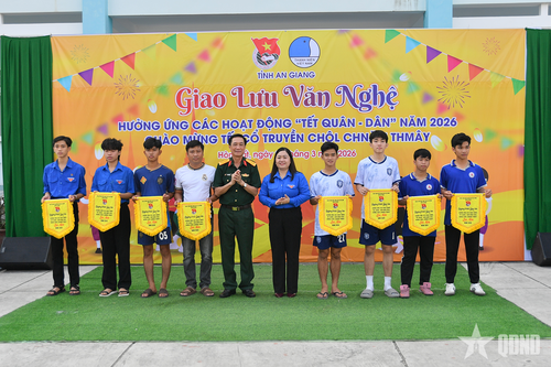 An Giang: Thắm tình quân dân mùa Chôl Chnăm Thmây