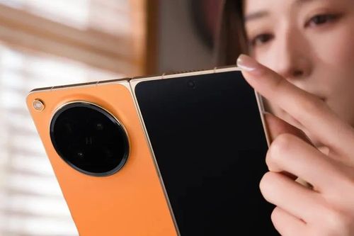 OPPO Find N6 với nếp gấp vô hình, tích hợp AI Magic Pen