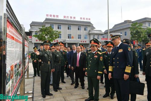 Tăng cường tin cậy chính trị, củng cố vững chắc quan hệ hợp tác quốc phòng Việt Nam - Trung Quốc
