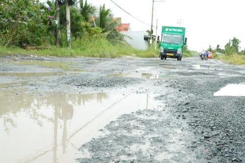 Điều chỉnh dự án 11km đường làm 6 năm chưa xong Cà Mau
