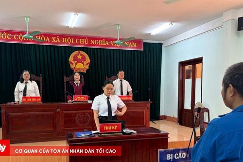 Mâu thuẫn khi chơi bi da, người đàn ông dùng dao chém bạn
