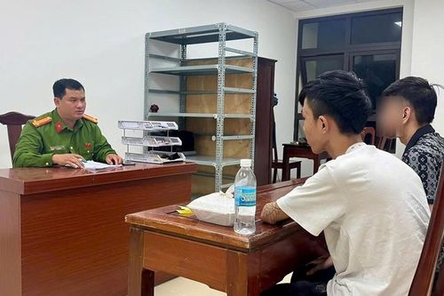 Bắt hai đối tượng trốn sang Campuchia sau khi bị truy nã