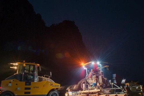 Xăng dầu tăng giá, nhà thầu giao thông 'gánh' thêm nhiều chi phí phát sinh