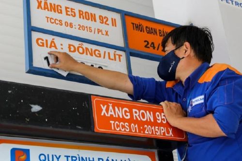 Điều chỉnh giá xăng dầu ngay khi giá cơ sở tăng từ 15% trở lên