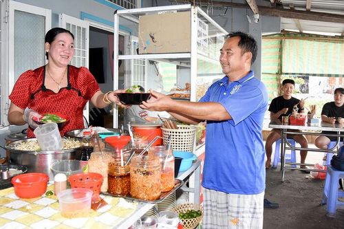 Quán ăn gia đình, thu nhập ổn định