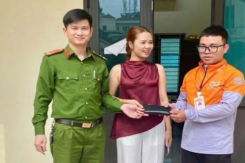 Bắc Ninh: Nhặt được của rơi, nhờ Công an phường hỗ trợ trả lại người đánh mất