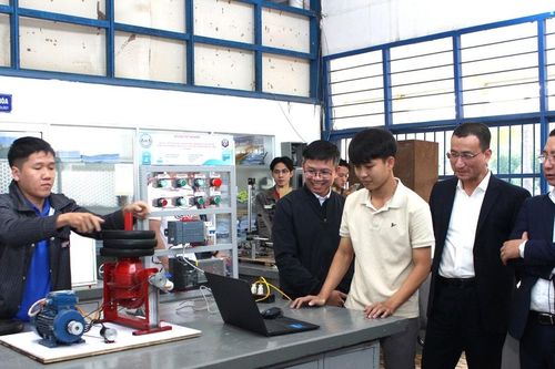 Rút ngắn khoảng cách từ giảng đường đến nhà máy