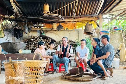 Giữ lửa bản sắc - Gieo mầm hạnh phúc từ gia đình tiêu biểu vùng biên