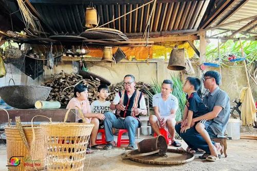 Giữ lửa bản sắc - Gieo mầm hạnh phúc từ gia đình tiêu biểu vùng biên