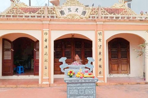 Miếu thờ Đoàn Thị Trúc