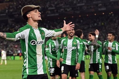 Antony rực sáng, Real Betis đè bẹp Panathinaikos 4-0 để vào tứ kết Europa League