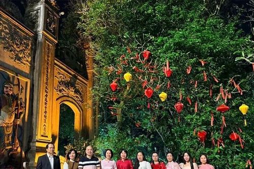 Ấn tượng tour đêm Đền Hùng