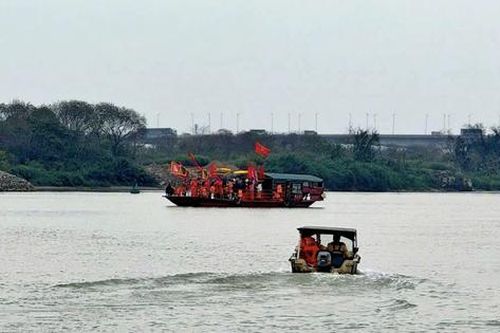 Nhiều tuyến đường thủy phía Bắc tạm hạn chế để phục vụ lễ hội xuân 2026