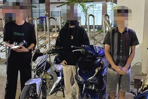 Tuần tra xuyên đêm, CSGT Đồng Nai xử lý nhóm quái xế gây náo loạn đường phố