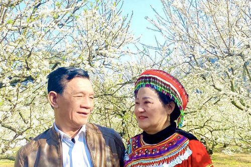 Hạnh phúc là sự thấu hiểu và ý thức vun đắp mỗi ngày