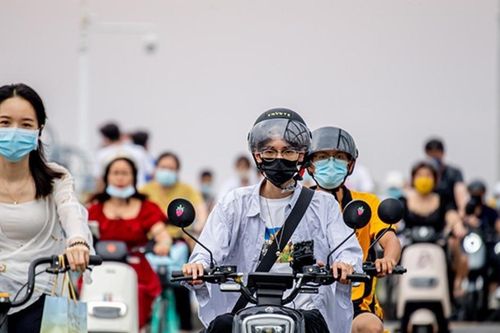 Thủ tướng yêu cầu đẩy nhanh chuyển đổi xe điện