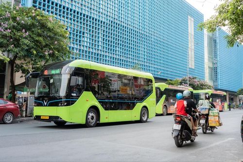 Tối thiểu 50% xe công cộng tại các thành phố chuyển sang xe điện