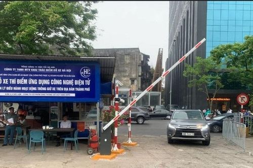 Đầu tư khẩn cấp bãi đỗ xe tại khu vực lõi