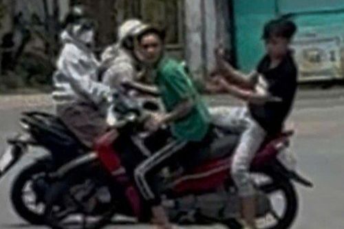Cảnh tượng rượt đuổi kinh hoàng tại ngã tư Tân Khánh, công an đã vào cuộc