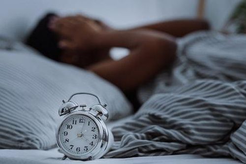 Thức giấc giữa đêm có thể là tín hiệu cơ thể đang 'báo động'