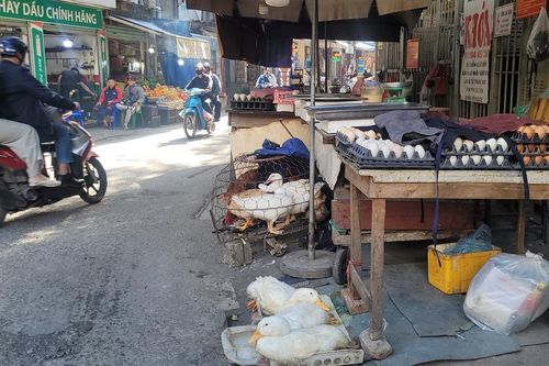 Năm nay, bao nhiêu chợ tại Hà Nội sẽ 'biến mất'?
