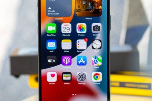 Giá iPhone 13 Pro Max cực rẻ, chưa tới 12 triệu đồng sở hữu iPhone khung viền thép, camera zoom xịn chẳng kém iPhone 17 Pro Max