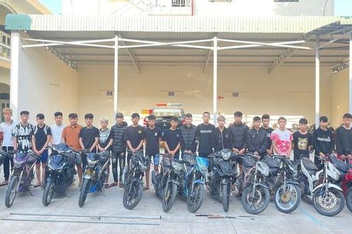 Rượt đuổi, hỗn chiến lúc rạng sáng, 20 thanh thiếu niên bị giữ khẩn cấp
