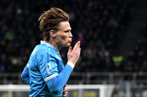 McTominay ghi bàn chớp nhoáng