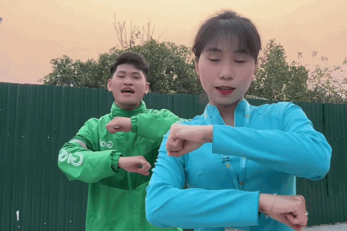 Thả thính nữ nhân viên hàng không, nam tài xế được cả MXH 'đẩy thuyền'