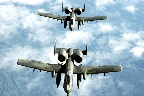 Suýt bị cho nghỉ hưu, máy bay 'bà già' của Mỹ chứng tỏ vai trò ở Iran