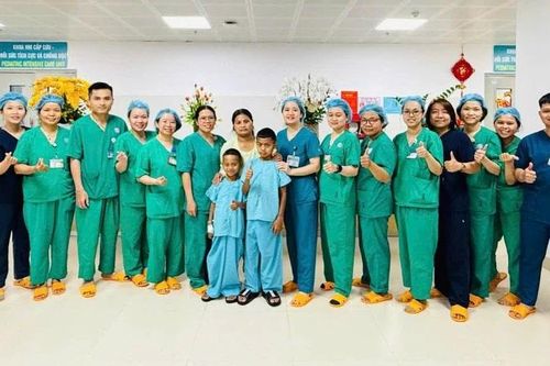 Hai bệnh nhân ngộ độc botulinum khi ăn cá ủ chua tại Đà Nẵng đã xuất viện