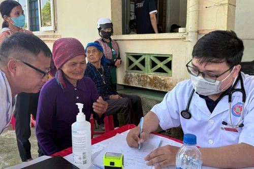 Vẻ đẹp bền vững của thanh niên ngành Y trong thời đại mới