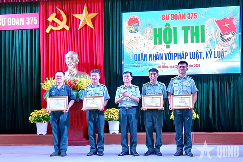 Sư đoàn Phòng không 375 sôi nổi Hội thi 'Quân nhân với pháp luật, kỷ luật'
