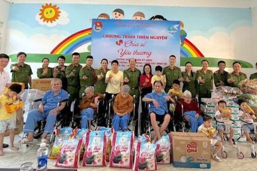 Lan tỏa yêu thương từ những hành động thiết thực