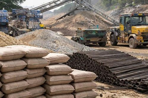 Doanh nghiệp xây lắp 'né thầu' vì giá vật liệu 'phi mã', thị trường đối mặt nguy cơ tắc nghẽn