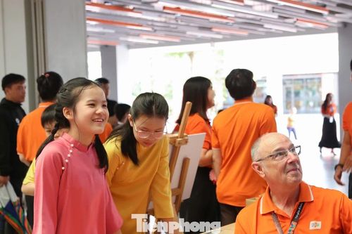 2.000 học sinh Đà Nẵng thích thú trải nghiệm 'bảo tàng sáng tạo' STEM