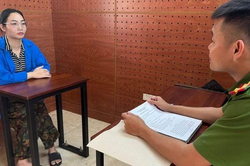 'Nữ quái' mạo danh người của Bộ Công an để lừa đảo người bán sầu riêng