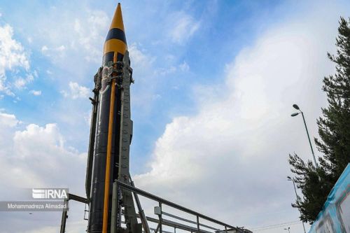 Iran bắn tên lửa vào căn cứ Mỹ ở Ấn Độ Dương, nhà máy UAV của Tehran bị phá hủy