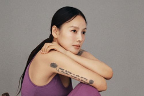Lee Hyori khoe vóc dáng săn chắc, visual 'chất lừ' nhờ yoga