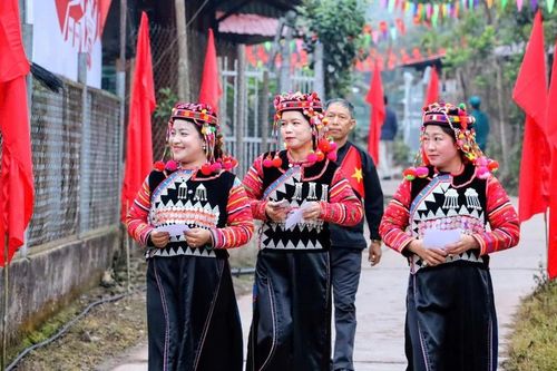 41 phụ nữ dân tộc thiểu số trúng cử đại biểu Quốc hội khóa XVI
